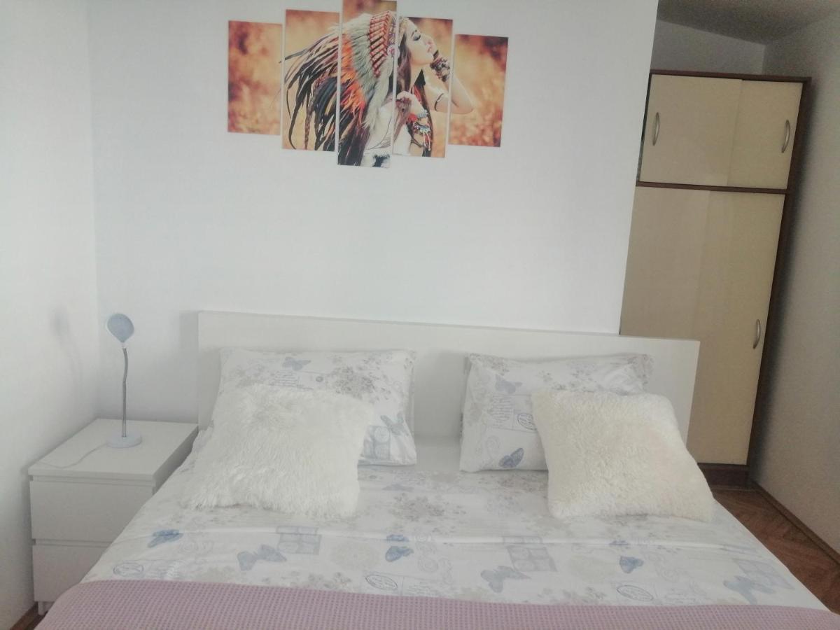 Apartman Ivo Apartment Baska Voda Luaran gambar