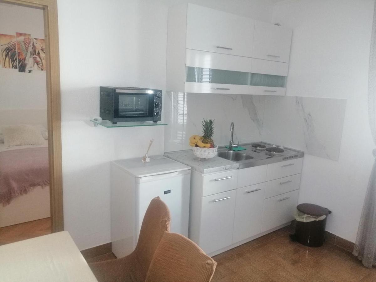 Apartman Ivo Apartment Baska Voda Luaran gambar