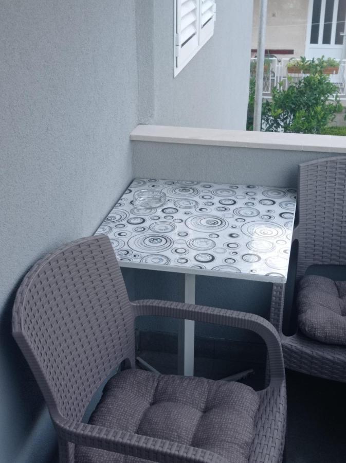 Apartman Ivo Apartment Baska Voda Luaran gambar
